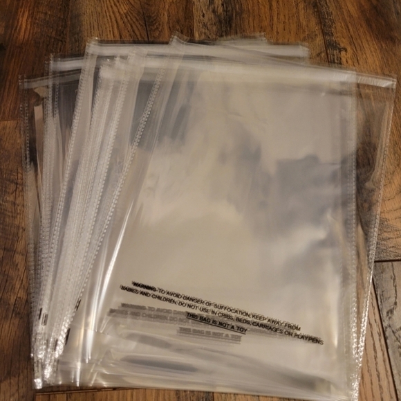 25- 6x9 SUFFOCATION WARNING CLEAR POLY MAILERS - Picture 3 of 4